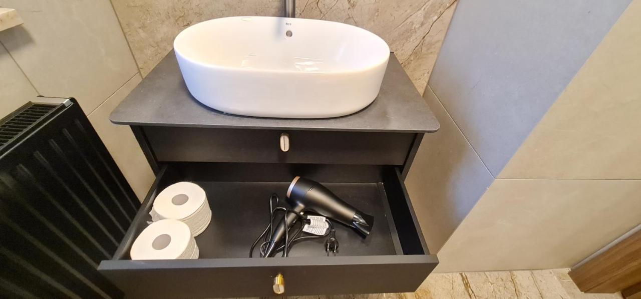 Entu Apartamenty Odrzanska Breslávia Exterior foto